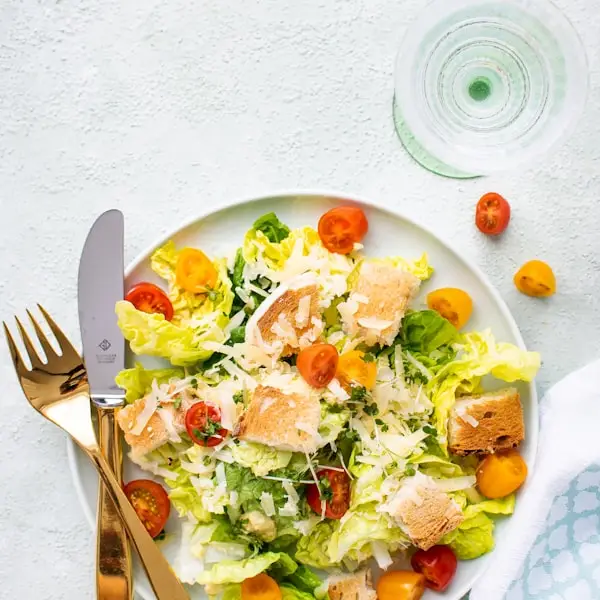 Tavuklu Sezar Salata